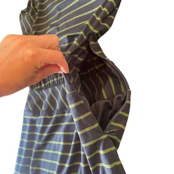 LL Bean Signature Dress Knee Length Striped Stretch Knit Womens Size 8 - Picture 6 of 11